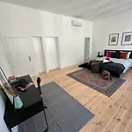 Baixa Chiado 3 Suites Apartment